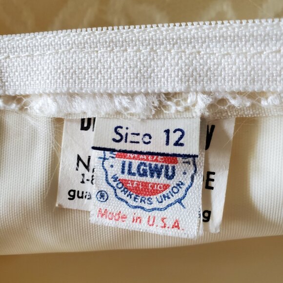 Vintage Victorian Wedding Dress XS Maxi Cream Lace Beads Tulle Lined Zip USA - Picture 5 of 15